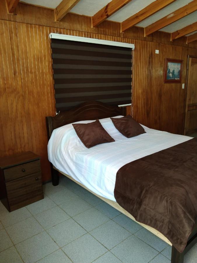 Habitaciones Y Apartamentos El Caleuche 埃尔塔波 外观 照片